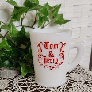 👉*VINTAGE* TOM & JERRY MCKEE MILK GLASS MUG CUP ~ TRADITIONAL OR AS CHILDS MUG